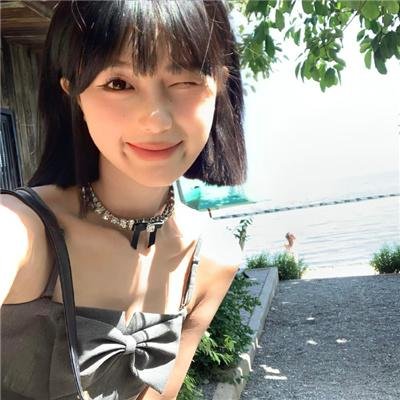 绿草如阴